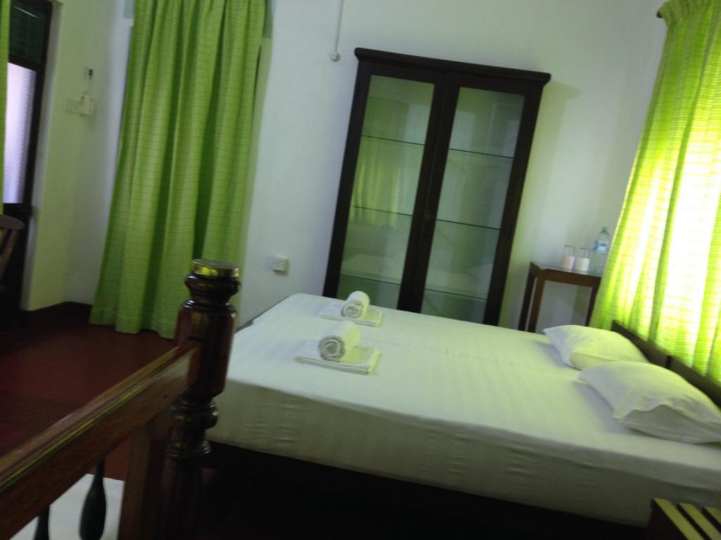 Hotel Hamilton House Negombo Pokój zdjęcie