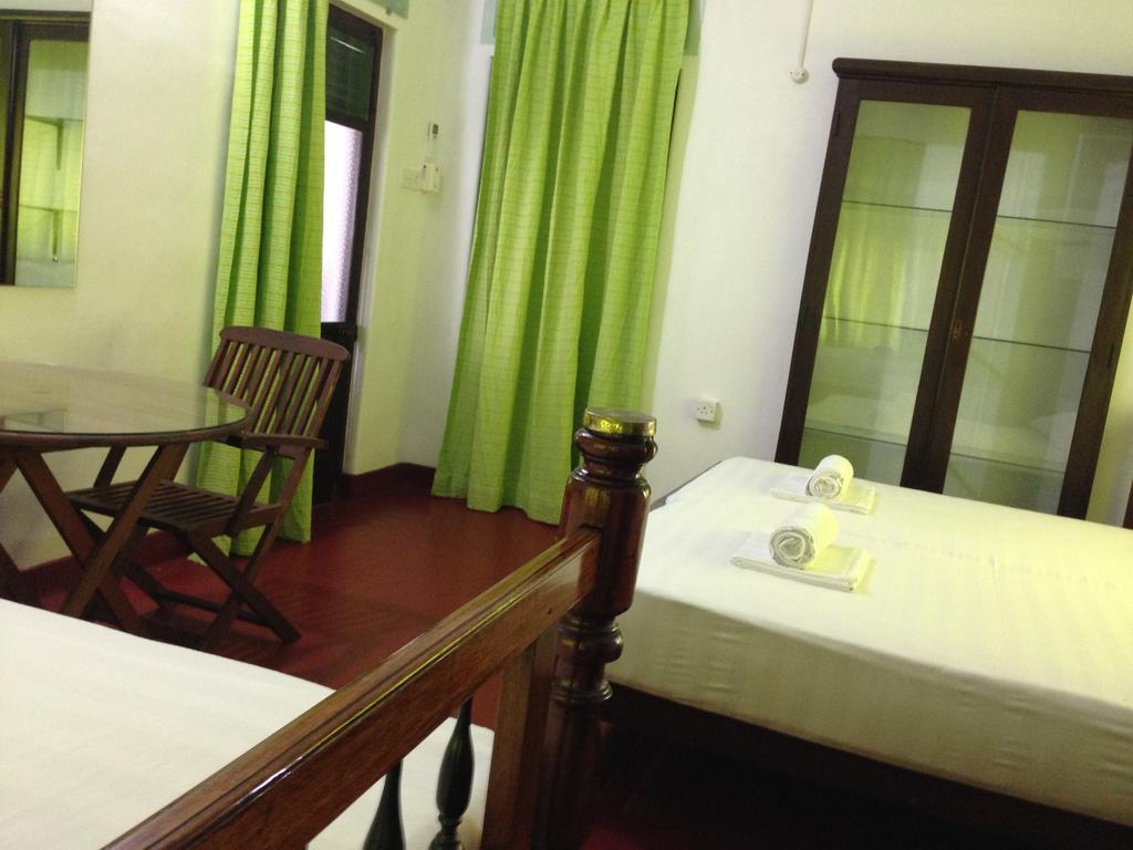 Hotel Hamilton House Negombo Pokój zdjęcie